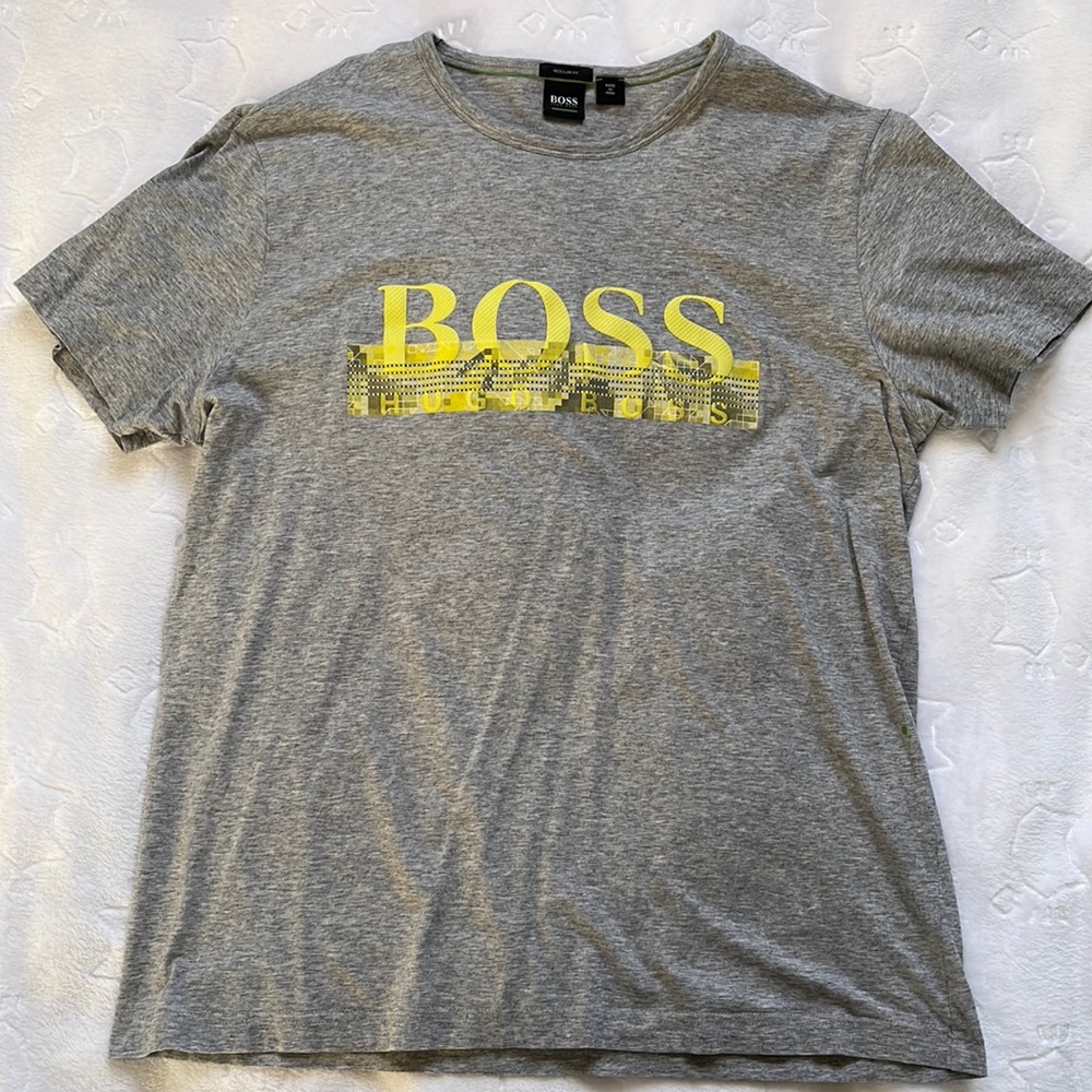 Mens XL Hugo Boss Tshirt